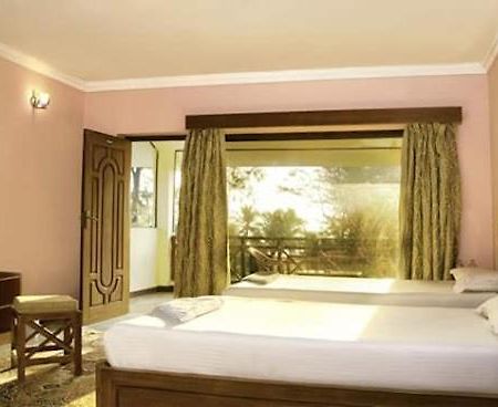 Sea Breeze Beach Resort Mahabalipuram Exteriör bild