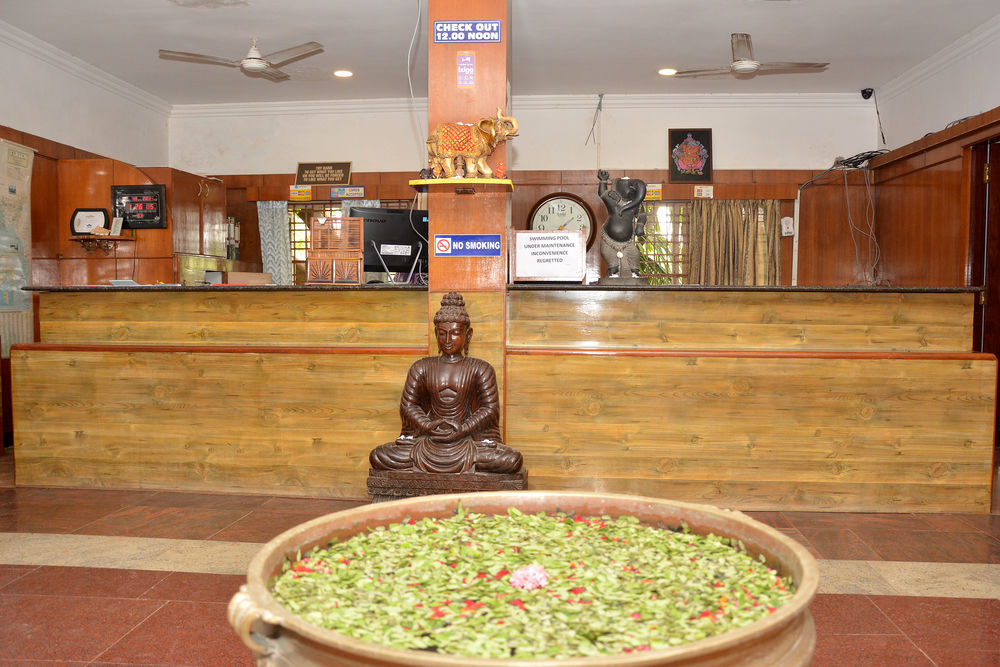 Sea Breeze Beach Resort Mahabalipuram Exteriör bild
